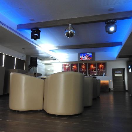 Hotel Annamalai Bahur Экстерьер фото